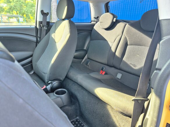 2008 Mini Hatch One II (R56), жёлтый - вид 7