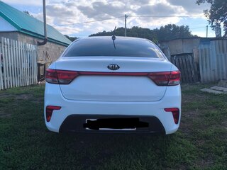 2018 Kia Rio IV, белый, 1100000 рублей, вид 5