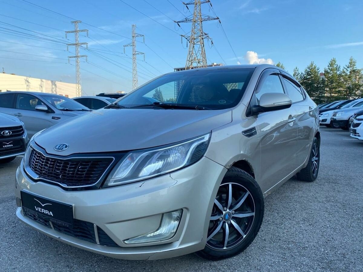 Открыть фотографии: Kia Rio III