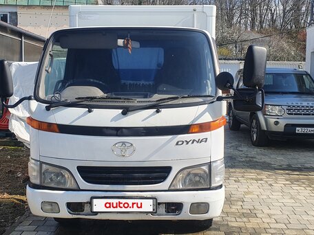 2002 Toyota Dyna, белый, 2150000 рублей, вид 1