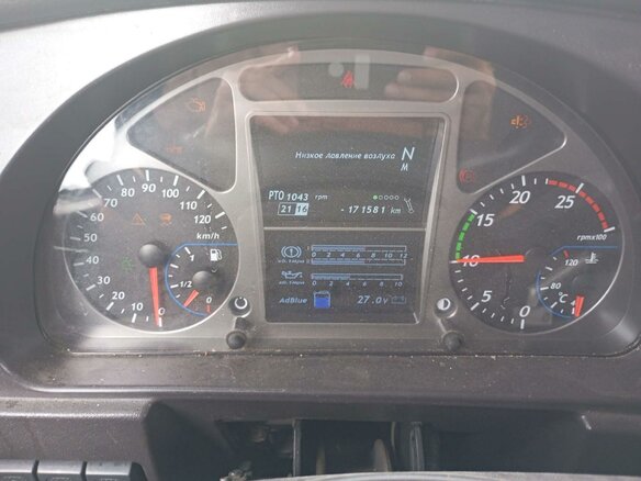 2023 IVECO-Hongyan 4x2, жёлтый, 2955450 рублей - вид 5