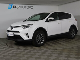 2017 Toyota RAV4 IV (XA40) Рестайлинг, белый, 1700000 рублей, вид 1
