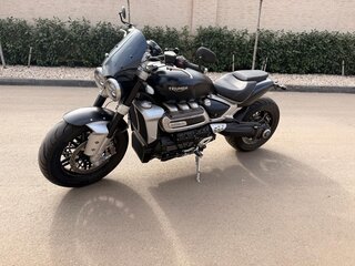 2021 Triumph Rocket 3, чёрный, 1850000 рублей, вид 4