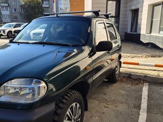2003 Chevrolet Niva I, зелёный, 360000 рублей, вид 1