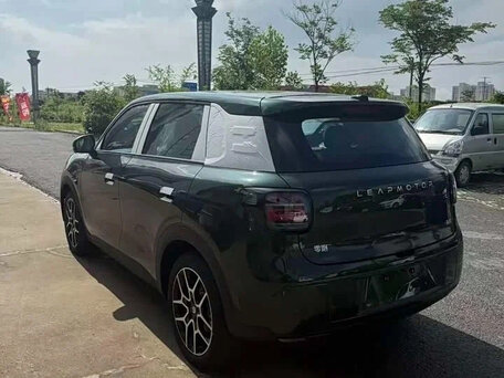 2026 Leapmotor A10 53 kWh, зелёный, 2200000 рублей, вид 3