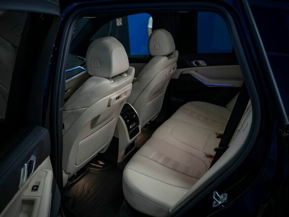2021 BMW X5 40i IV (G05/G18), синий, 6909000 рублей - вид 13