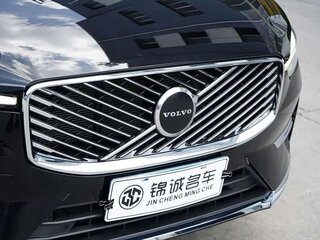 2025 Volvo XC60 II Рестайлинг 2, чёрный, 5250000 рублей, вид 4