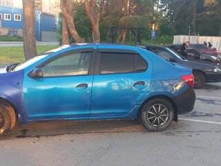 2014 Renault Logan II, синий, 210000 рублей, вид 1