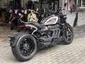 2025 Triumph Rocket 3, белый, 3299000 рублей - вид 3