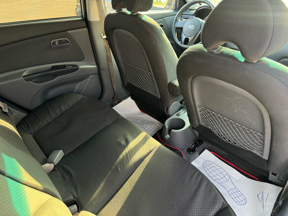 2011 Kia Rio II Рестайлинг, серебристый - вид 17