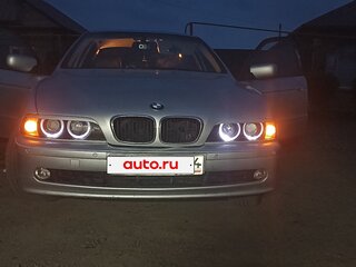 2002 BMW 5 серии 525i IV (E39) Рестайлинг, серебристый, 700000 рублей, вид 1