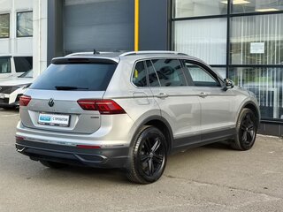 2021 Volkswagen Tiguan II Рестайлинг, серый, 2880000 рублей, вид 5