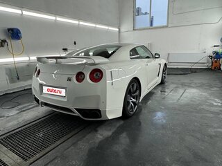 2009 Nissan GT-R I, белый, 5700000 рублей, вид 5