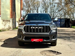 2026 Ram 1500 Crew Cab V Рестайлинг, серый, 10120000 рублей, вид 2