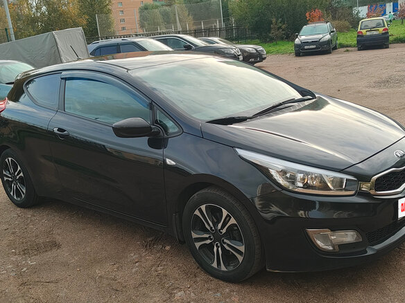 2013 Kia Ceed II, чёрный, 900000 рублей - вид 3