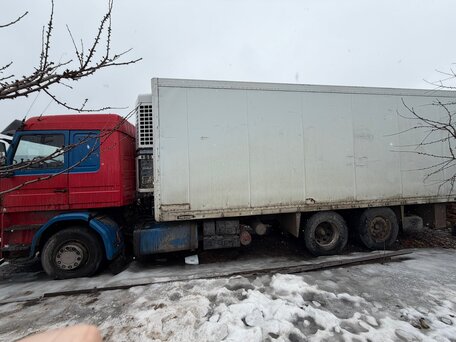 1990 Scania 3-Series, красный, 1000000 рублей, вид 3