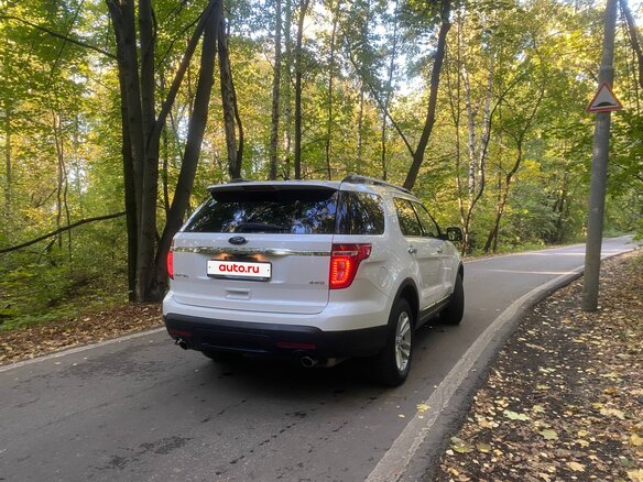 2012 Ford Explorer V, белый - вид 5