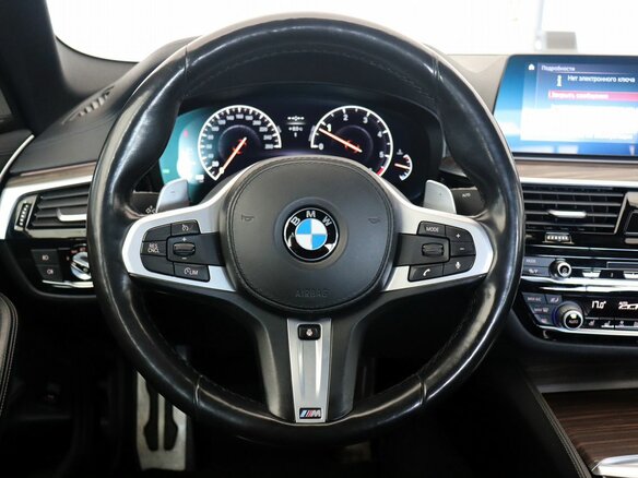2018 BMW 5 серии 530d xDrive VII (G30/G31/G38), белый, 4600000 рублей - вид 18