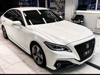 2019 Toyota Crown XV (S220), белый, 4497000 рублей, вид 4