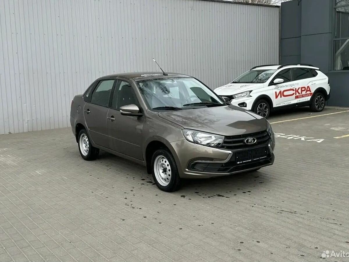 Открыть фотографии: Lada (ВАЗ) Granta I Рестайлинг