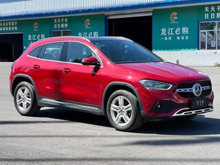 2022 Mercedes-Benz GLA 180 II (H247), красный, 2240000 рублей, вид 3