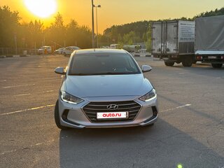 2017 Hyundai Elantra VI (AD), серебристый, 1200000 рублей, вид 5