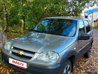 2018 Chevrolet Niva I Рестайлинг, серый, 740000 рублей, вид 1