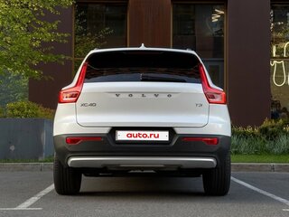 2021 Volvo XC40 I, белый, 2700000 рублей, вид 5
