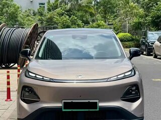 2025 Changan Qiyuan Q05 51.9 kWh II, серый, 2222222 рублей, вид 2
