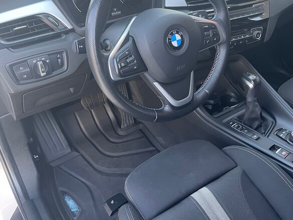 2018 BMW X1 20d xDrive II (F48), белый - вид 17