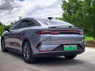 2026 BYD Qin L, серый, 1840000 рублей, вид 5