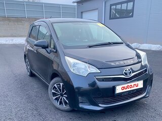 2011 Toyota Ractis II, чёрный, 915000 рублей, вид 2