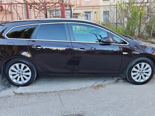 2013 Opel Astra J Рестайлинг, коричневый, 830000 рублей, вид 5