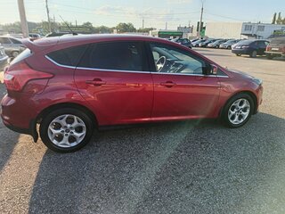 2014 Ford Focus III, красный, 1380000 рублей, вид 3