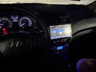 2011 Hyundai Solaris I, серебристый, 770000 рублей, вид 5
