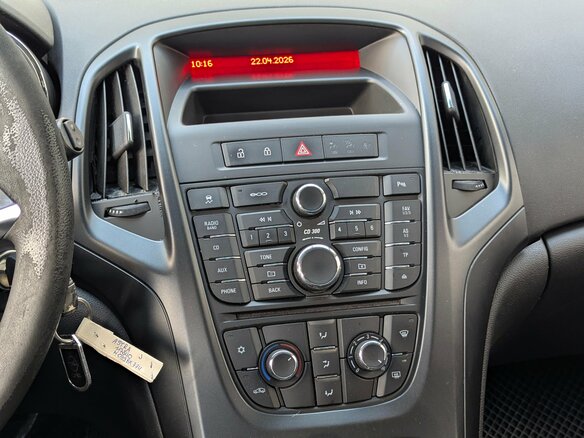 2011 Opel Astra J, белый - вид 11