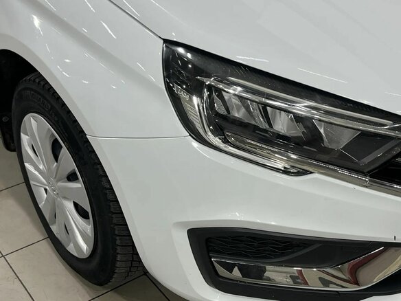 2024 Lada (ВАЗ) Vesta I Рестайлинг (NG), белый - вид 4