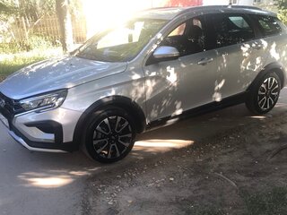 2024 Lada (ВАЗ) Vesta SW Cross I Рестайлинг (NG), серебристый, 1700000 рублей, вид 1