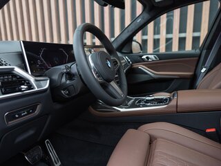2025 BMW X7 40d I (G07) Рестайлинг, чёрный, 23581300 рублей, вид 3