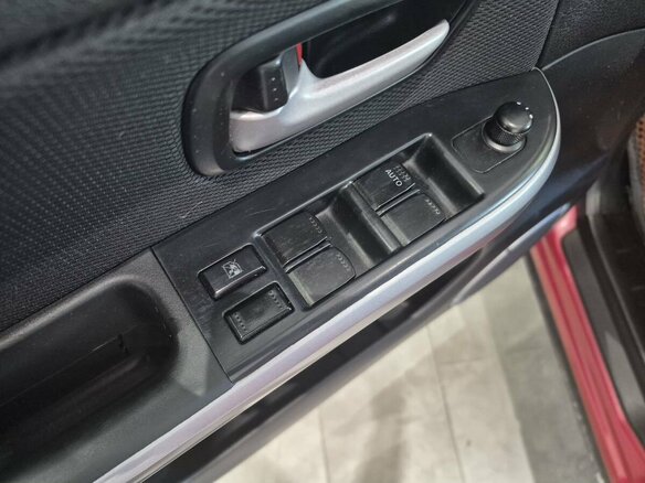 2010 Suzuki Grand Vitara II Рестайлинг, красный - вид 10