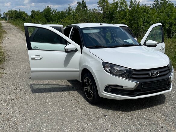2020 Lada (ВАЗ) Granta I Рестайлинг, белый, 830000 рублей - вид 2