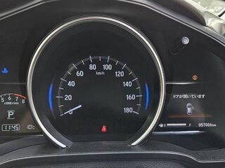 2018 Honda Fit III Рестайлинг, серебристый, 1000000 рублей, вид 5
