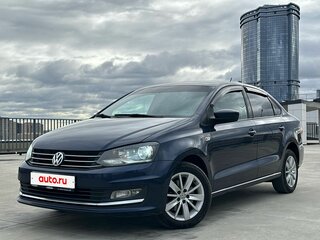 2017 Volkswagen Polo V Рестайлинг, синий, 1029000 рублей, вид 1