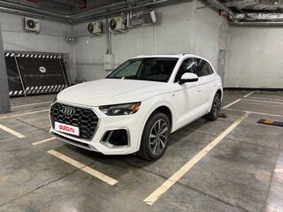 2020 Audi Q5 45 TFSI II (FY) Рестайлинг, белый, 4249000 рублей, вид 1