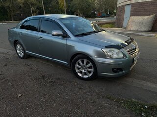 2008 Toyota Avensis II Рестайлинг, серебристый, 530000 рублей, вид 2