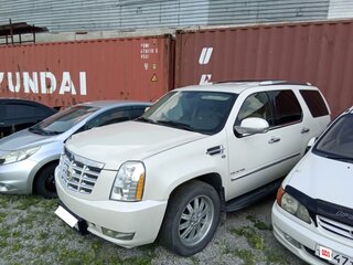 2010 Cadillac Escalade III, белый, 1200000 рублей, вид 3