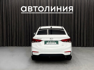 2018 Hyundai Solaris II, белый, 885000 рублей, вид 4