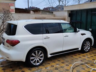 2011 Infiniti QX56 II, белый, 1730000 рублей, вид 3