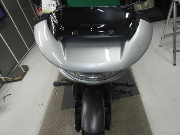 2025 Harley-Davidson CVO Road Glide ST, серый, 4100000 рублей - вид 7