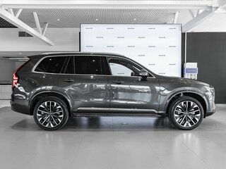 2026 Volvo XC90 B5 II Рестайлинг 2, серый, 12750000 рублей, вид 4